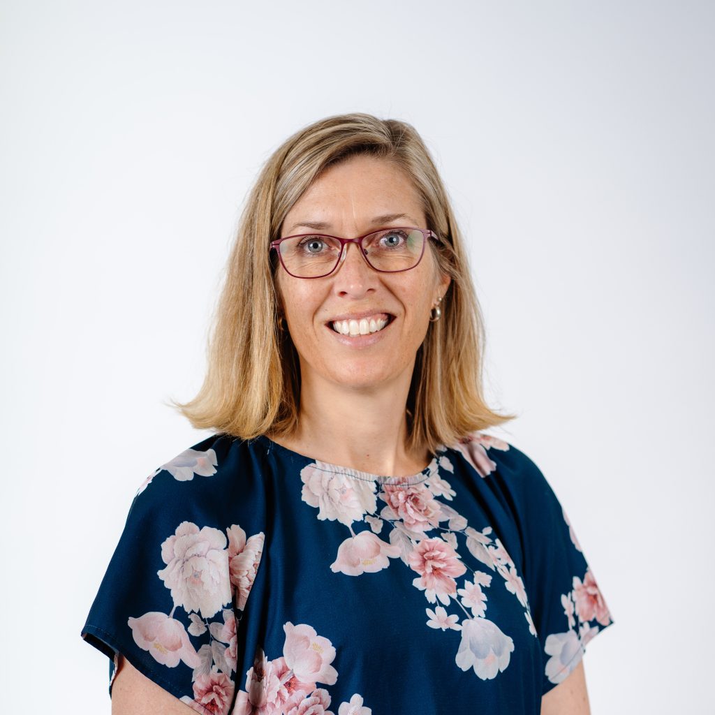 Kirsty Macdonald headshot