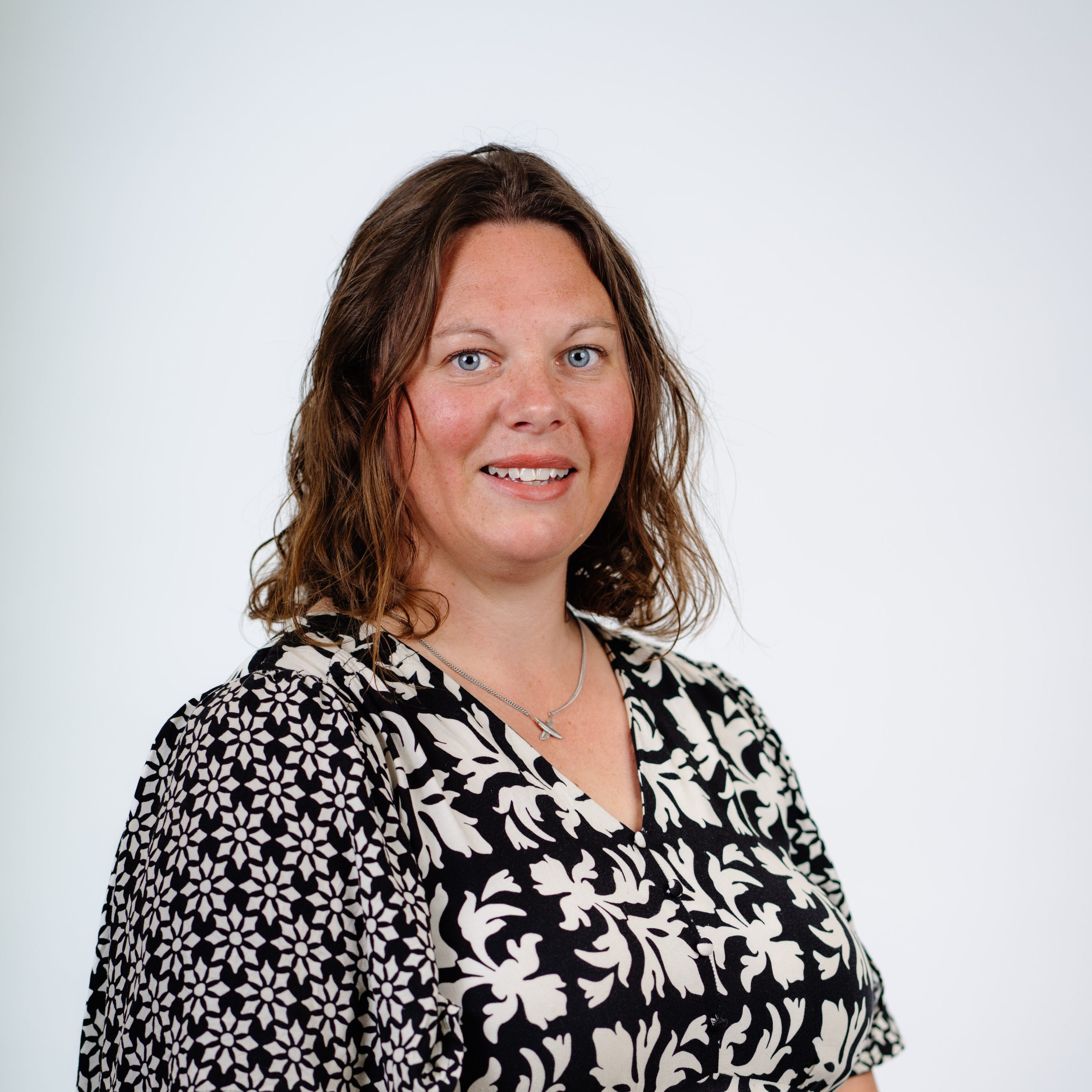 Olivia Thompson headshot