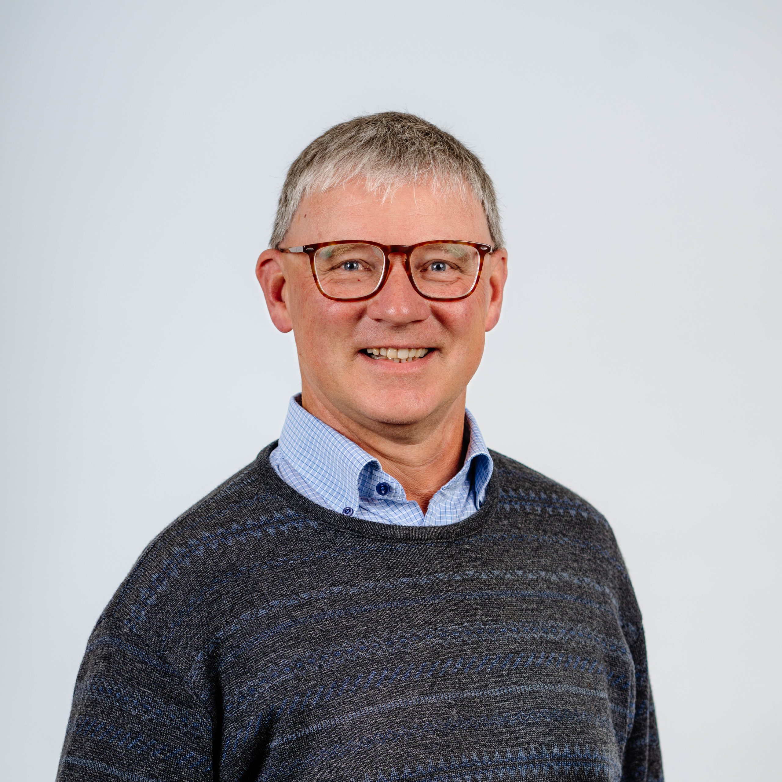 Roland Stenger headshot