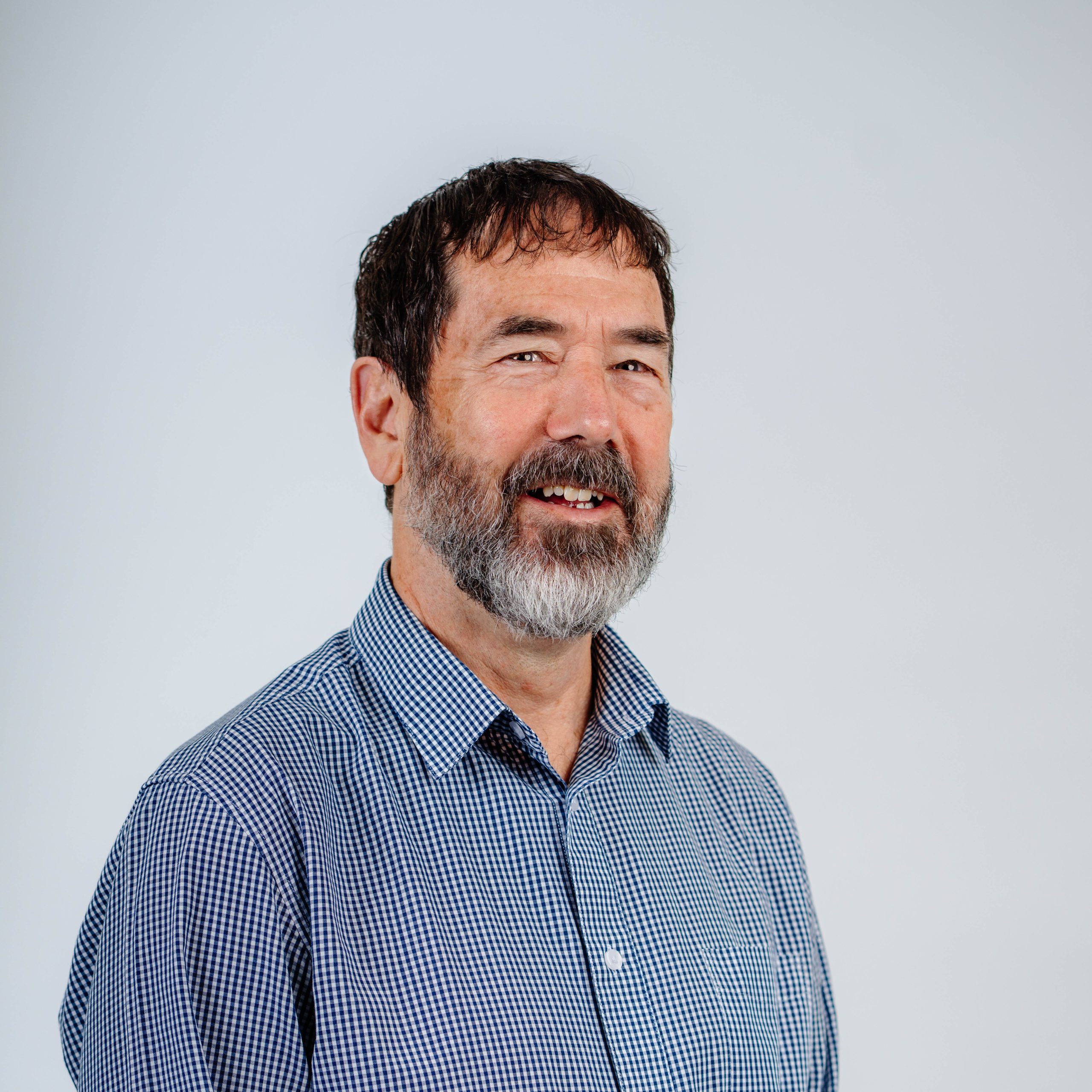 Travis Glare headshot